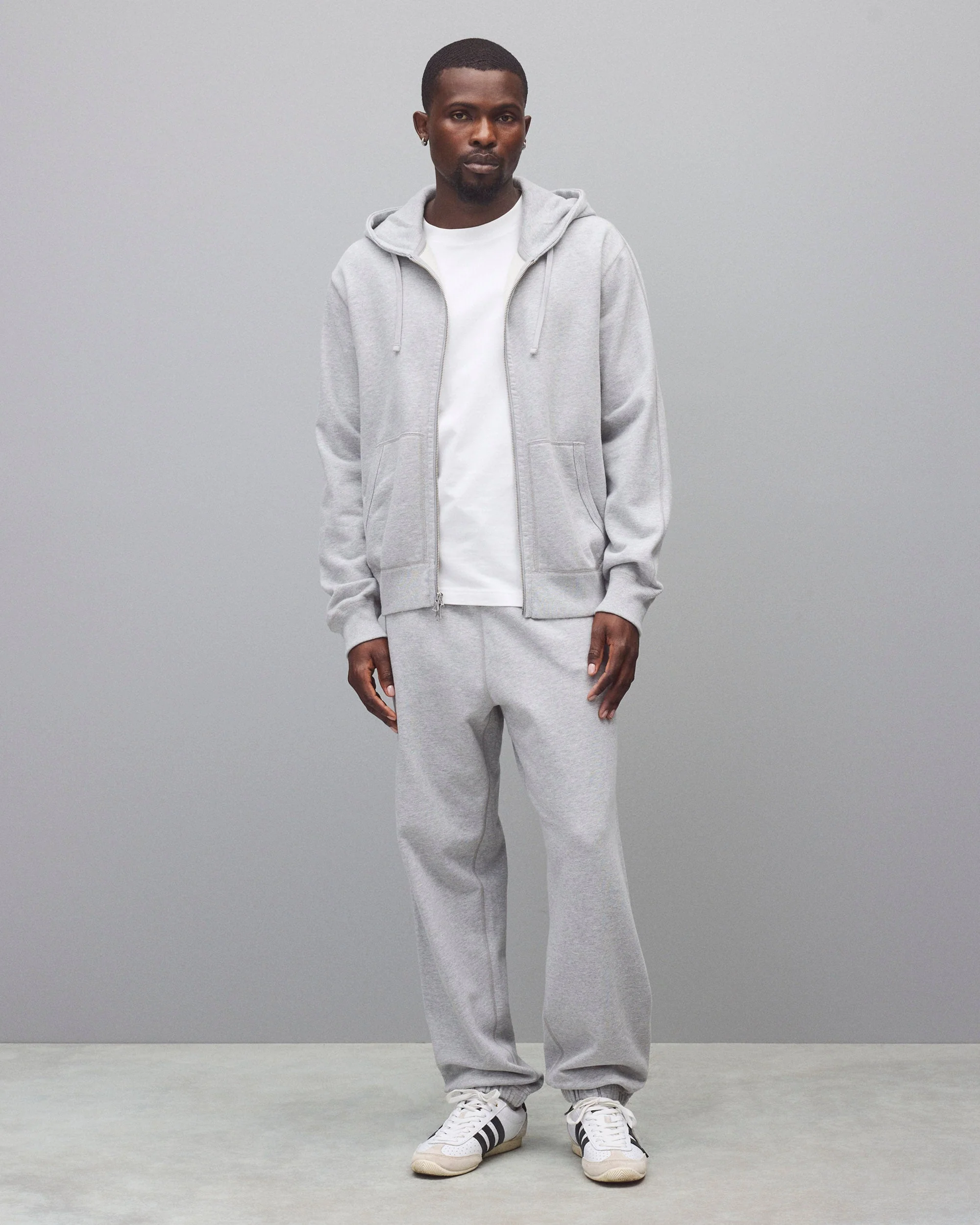 Midweight Terry Relaxed Cuffed Sweatpant - Image 2